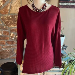 CHELSEA & Theodore Asymmetrical Ribbed Top with Side Buttons Size XLP Wine